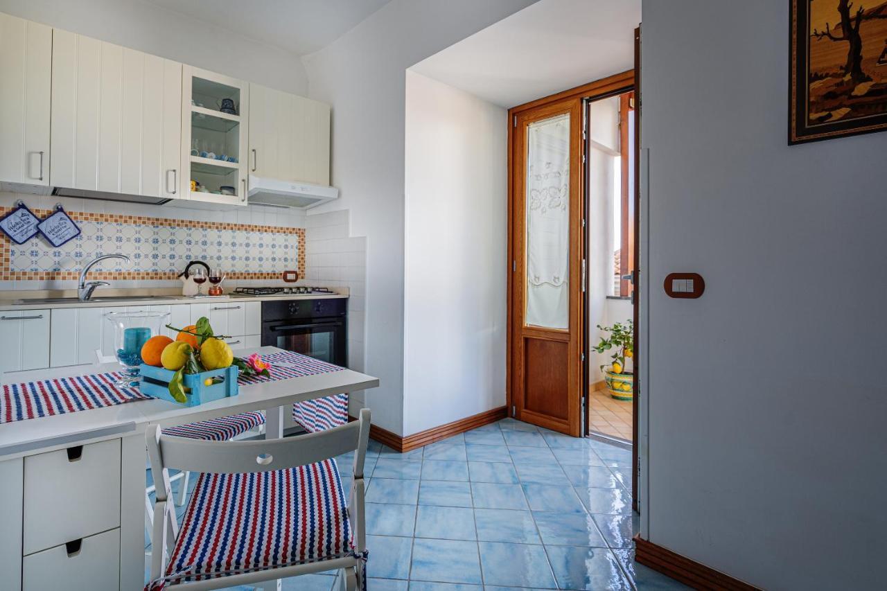 Aquamarine Apartment Віко-Екуенсе Екстер'єр фото
