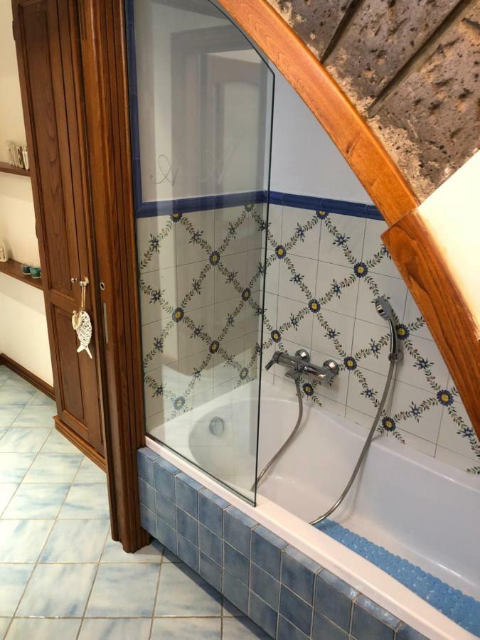 Aquamarine Apartment Віко-Екуенсе Екстер'єр фото